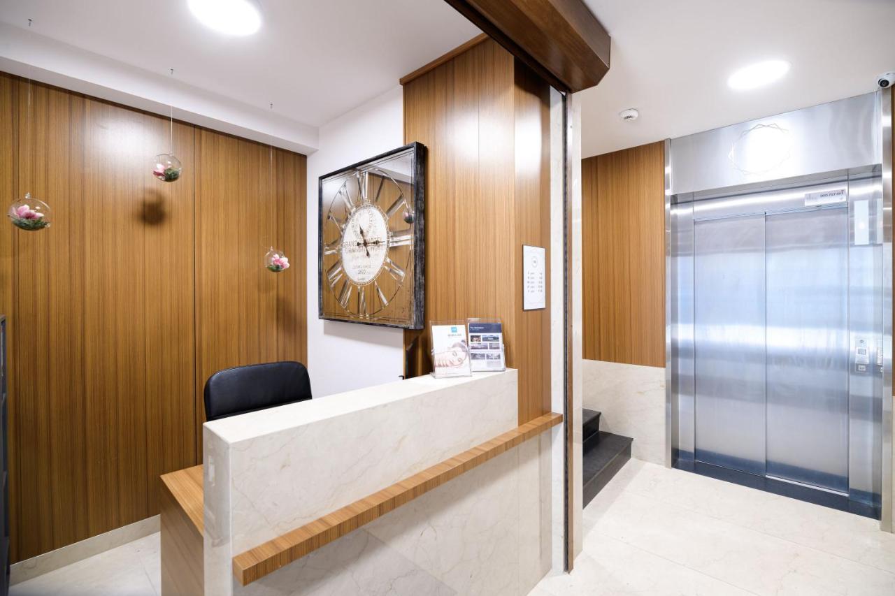 Aparthotel Inspire Miodova Residence Krakow Exterior photo